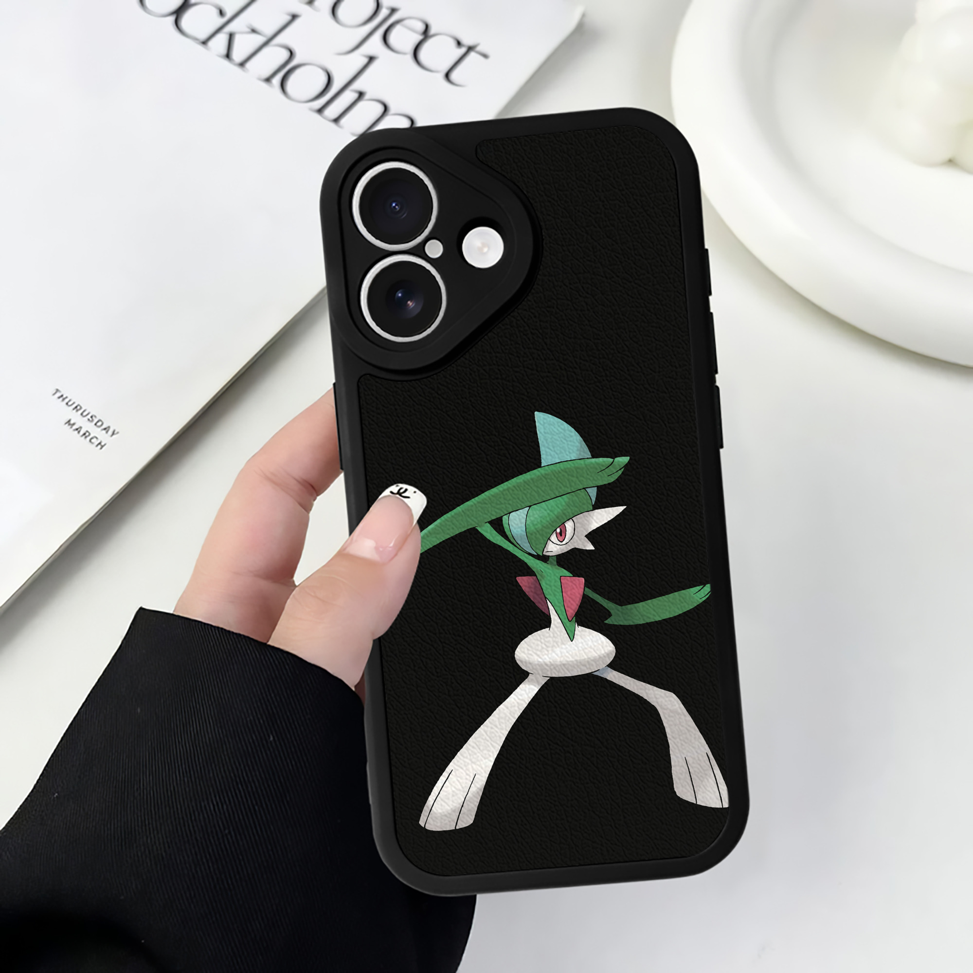 （画像用） ポケットモンスター Pokémon 【iPhone 16シリーズ対応】シリコンスマホケース（レザー調） 材質：シリコン